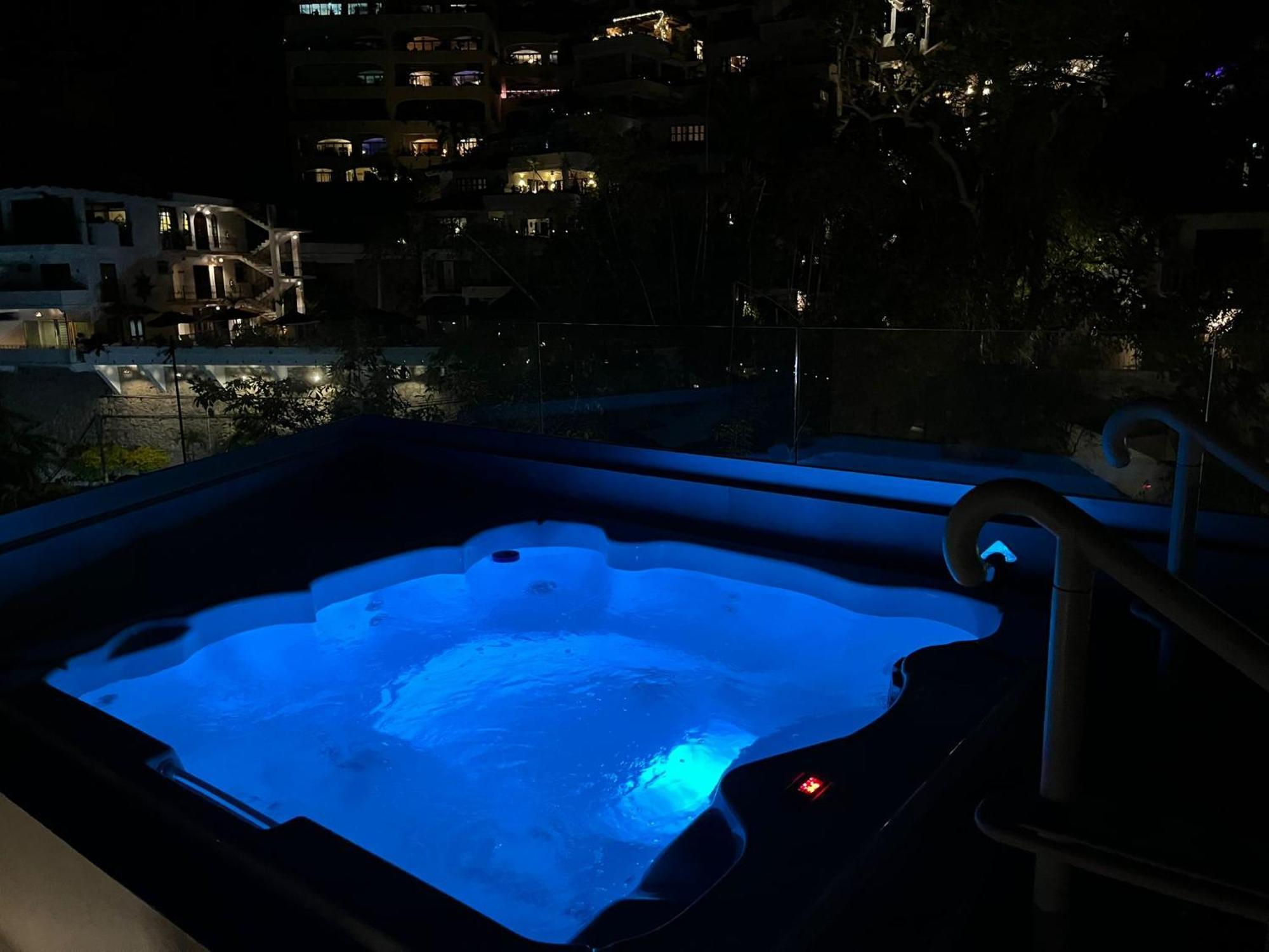 Vidalia - Modern With Rooftop Terrace And Gym *